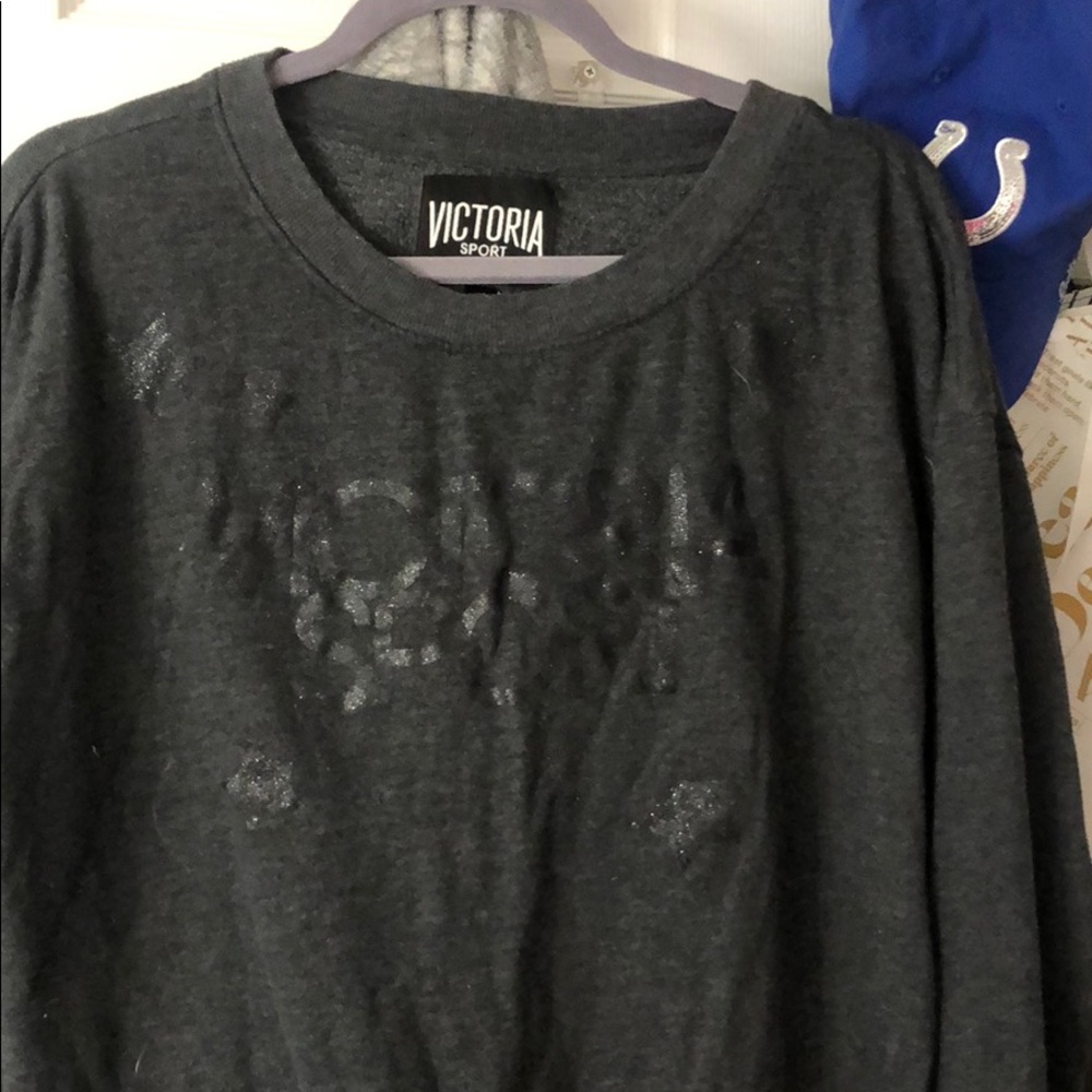 Victoria Sport Crew Neck